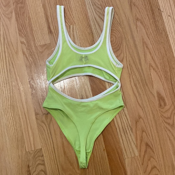 Cut Out Bodysuit - Picture 2 of 3